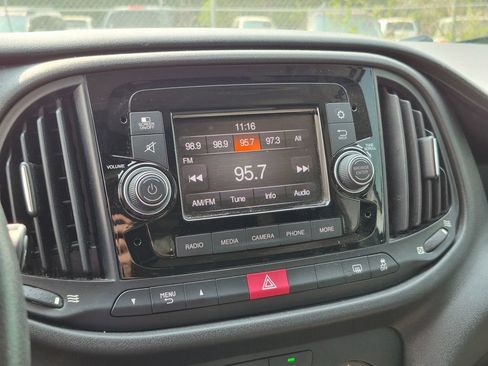 Used 2022 RAM ProMaster City Tradesman FWD image 23