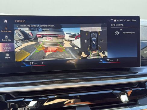 Used 2023 BMW X7 M60i w/ Executive Package image 19