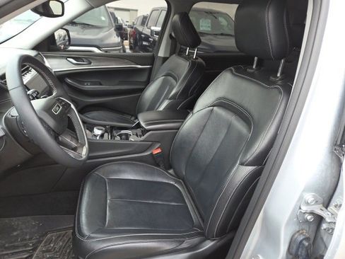 Used 2023 Jeep Grand Cherokee L Limited w/ Trailer Tow Group (B) image 8