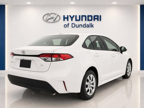 Used 2025 Toyota Corolla LE FWD image 4