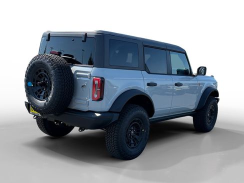 New 2026 Ford Bronco Badlands w/ Sasquatch Package AWD/4WD image 5