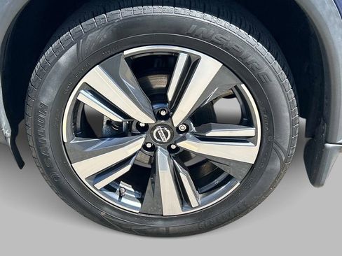 Used 2021 Nissan Rogue SL w/ Premium Package AWD/4WD image 9