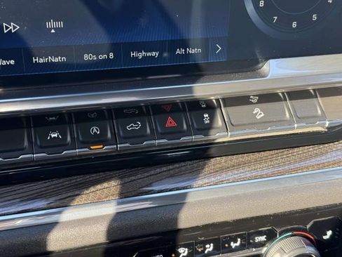 Certified 2023 Chevrolet Silverado 1500 RST image 23