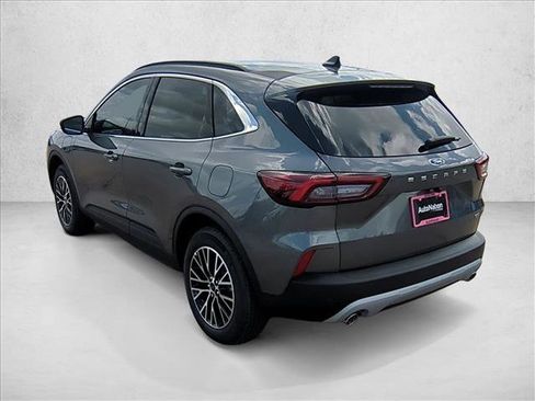 New 2025 Ford Escape PHEV image 8