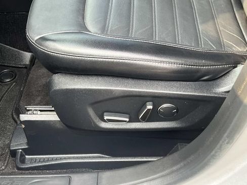Certified 2017 Ford Edge SEL w/ Equipment Group 201A AWD/4WD image 16