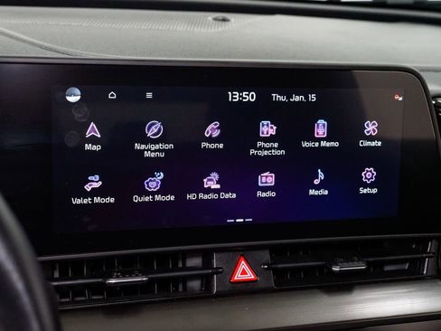 Certified 2024 Kia Sportage EX image 15