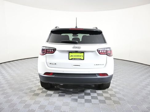 Used 2025 Jeep Compass Limited AWD/4WD image 5