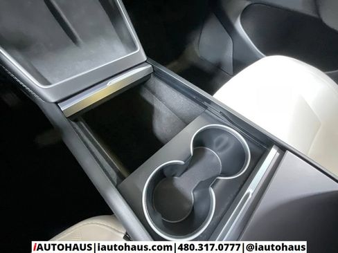 Used 2026 Tesla Model Y AWD image 28