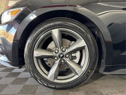 Used 2016 Ford Mustang Coupe w/ Equipment Group 051A RWD image 18