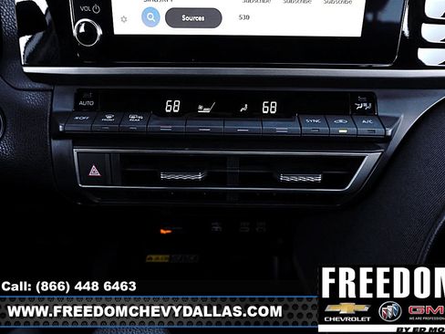 Used 2025 Toyota Camry LE image 17