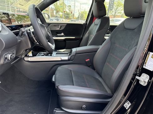 Certified 2025 Mercedes-Benz GLB 35 AMG 4MATIC image 11