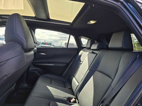 Used 2024 Toyota Venza Limited image 16