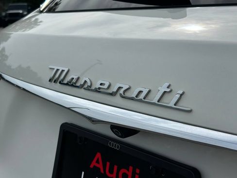 Used 2023 Maserati Levante GT AWD/4WD image 58