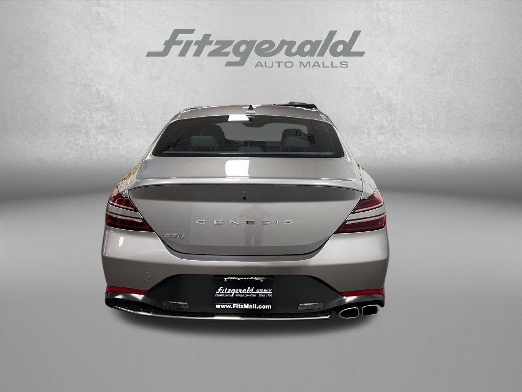 Used 2023 Genesis G70 2.0T RWD image 6