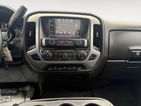 Used 2019 GMC Sierra 1500 SLE w/ SLE Value Package AWD/4WD image 11