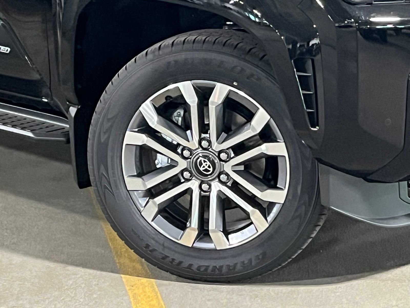 New 2026 Toyota 4Runner Limited AWD/4WD image 2
