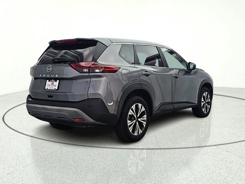 Used 2023 Nissan Rogue SV image 6