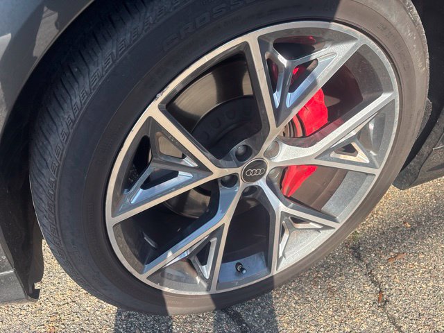 Used 2023 Audi SQ8 Premium Plus w/ Carbon Optic Package AWD/4WD image 3