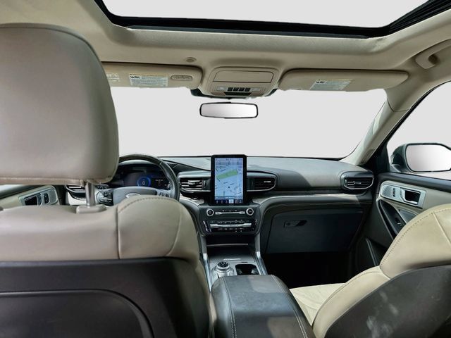 Used 2020 Ford Explorer Platinum w/ Premium Technology Package AWD/4WD image 25