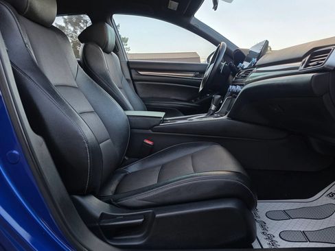 Used 2019 Honda Accord Sport image 32