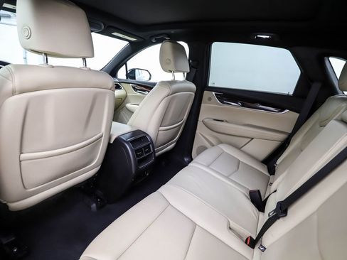 Used 2019 Cadillac XT5 Luxury image 22
