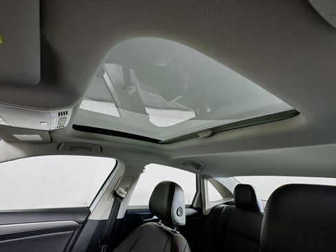 Used 2020 Volkswagen Jetta SE image 25