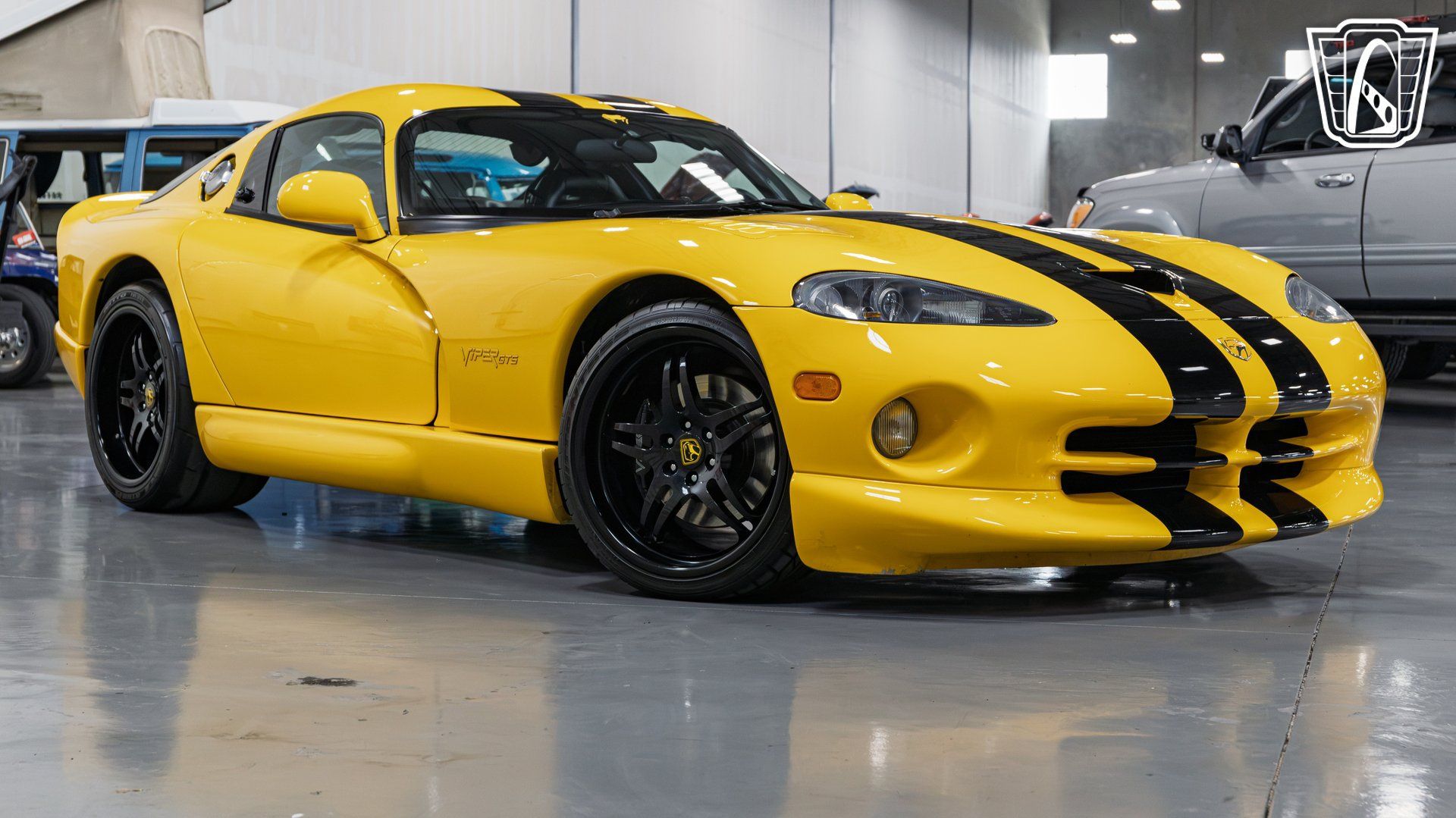 Used 2001 Dodge Viper GTS RWD image 5