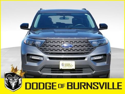 Used 2024 Ford Explorer XLT w/ Equipment Group 202A AWD/4WD image 2