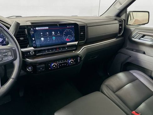 Used 2025 GMC Sierra 1500 SLT AWD/4WD image 24