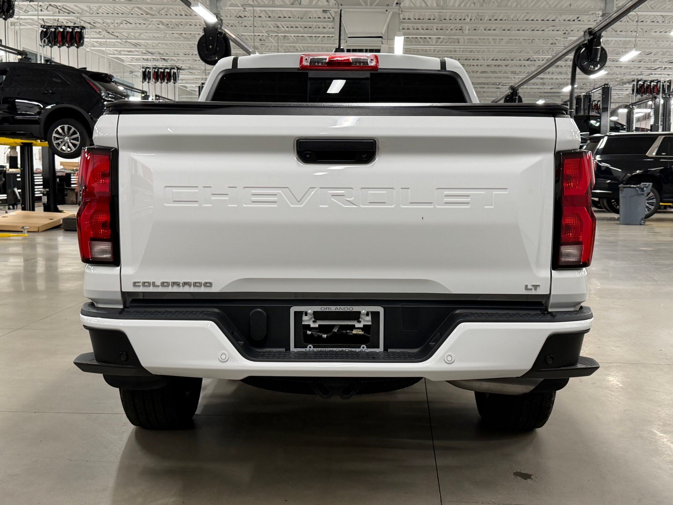 Used 2024 Chevrolet Colorado LT w/ LT Convenience Package III RWD image 10