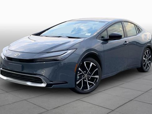 Used 2026 Toyota Prius Plug-In Hybrid FWD image 2