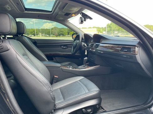 Used 2010 BMW 328i xDrive Coupe AWD/4WD image 16