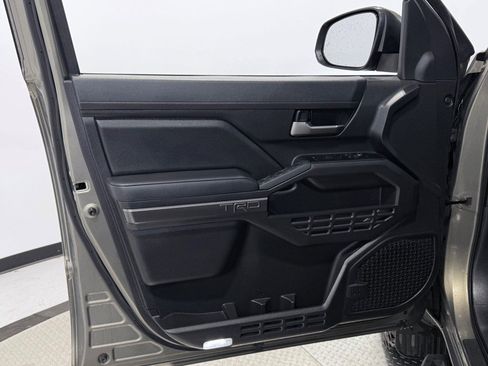 Used 2024 Toyota Tacoma TRD Sport image 23