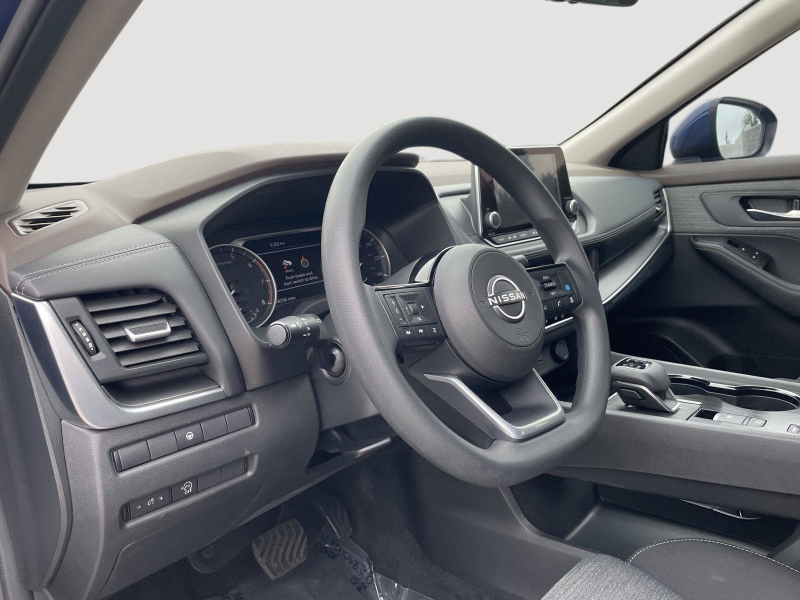 Used 2023 Nissan Rogue SV FWD image 21