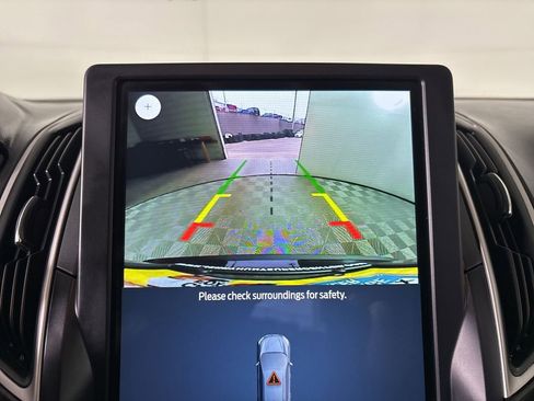 Used 2024 Ford Edge SEL image 16