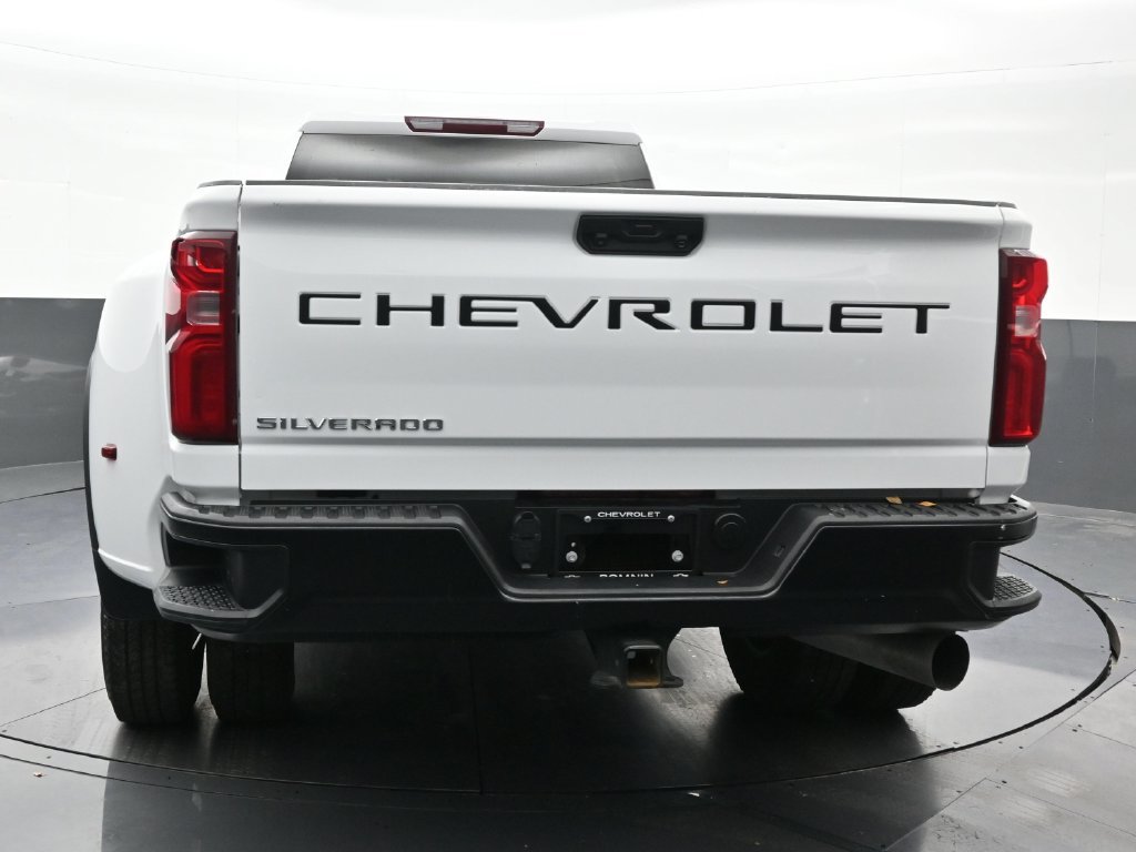 Used 2025 Chevrolet Silverado 3500 W/T AWD/4WD image 4
