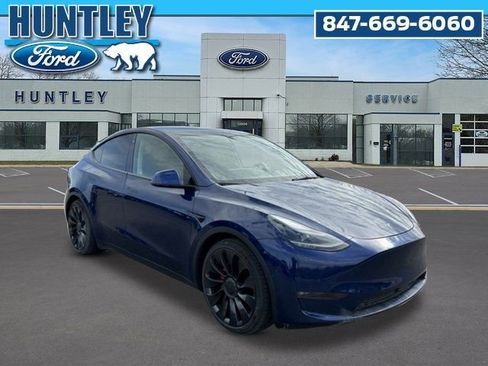 Used 2022 Tesla Model Y Performance image 3