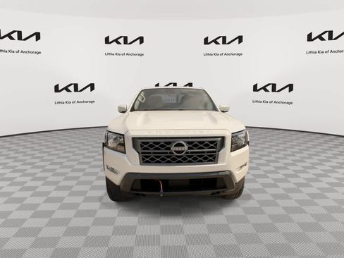 Used 2024 Nissan Frontier SV w/ SV Convenience Package AWD/4WD image 4