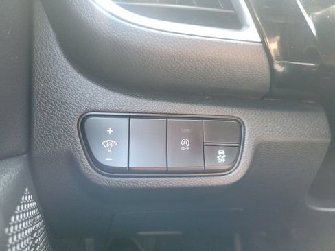 Certified 2024 Kia Seltos S AWD/4WD image 35