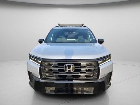 New 2026 Honda Pilot Sport image 2