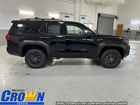 New 2026 Toyota 4Runner SR5 image 10