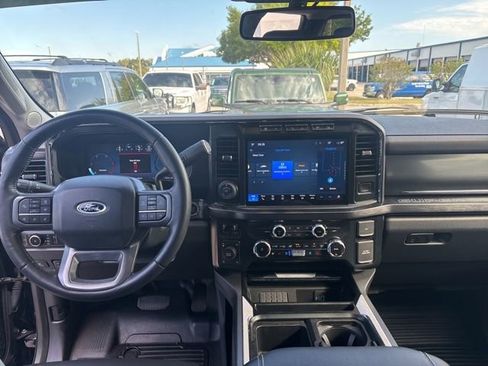 Used 2023 Ford F250 Lariat w/ Lariat Ultimate Package AWD/4WD image 11