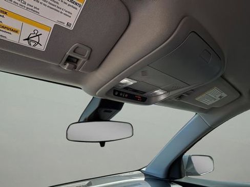 Used 2024 Chevrolet Equinox LT image 28