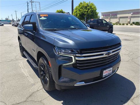 Used 2021 Chevrolet Tahoe LT w/ LT Signature Package AWD/4WD image 2