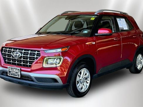 Used 2020 Hyundai Venue SEL FWD image 3