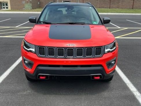 Used 2017 Jeep Compass Trailhawk AWD/4WD image 4