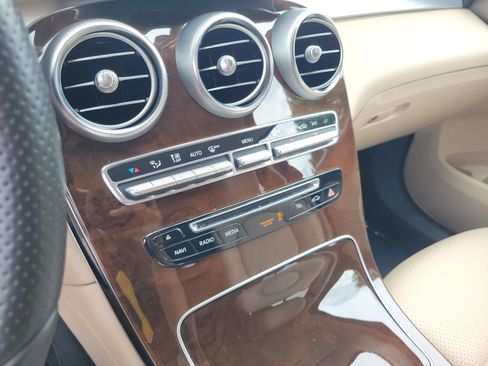 Used 2016 Mercedes-Benz GLC 300 4MATIC image 19