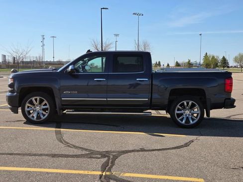 Used 2018 Chevrolet Silverado 1500 LTZ Z71 w/ Centennial Edition image 7