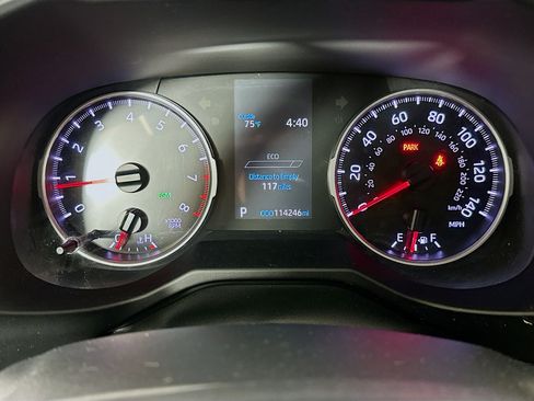 Used 2020 Toyota RAV4 XLE FWD image 19