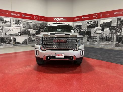 Used 2022 GMC Sierra 2500 Denali w/ Denali Ultimate Package AWD/4WD image 8